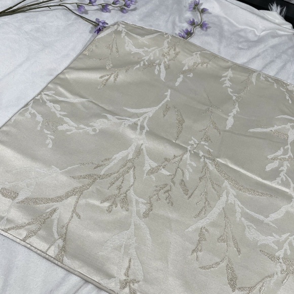 NEW Hudson Park Collection Reeds (1) Standard Sham Pillow - Picture 5 of 12